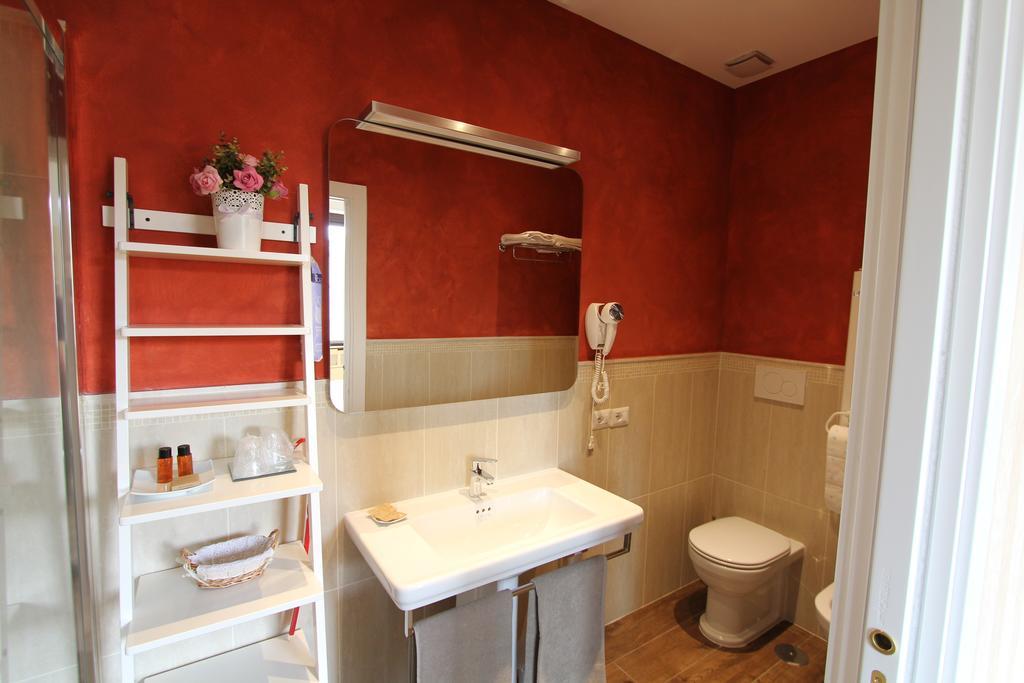 Area Sacra Relais Bed and Breakfast Rome Kamer foto